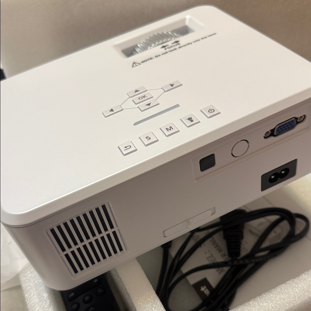 Black Video Projector - Picture 3 of 4